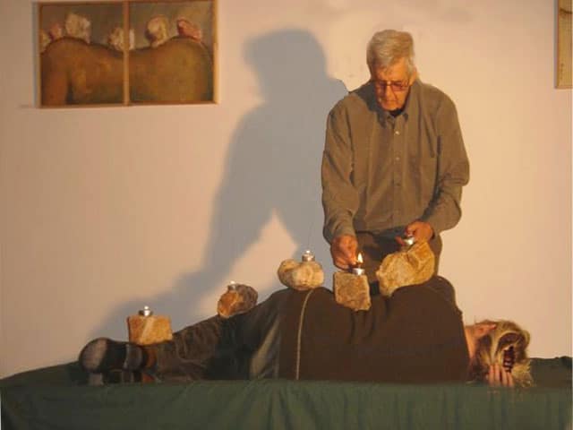 גב ההר, 2007, תצלום דומם מתוך מיצג, גלריית קיבוץ חניתה